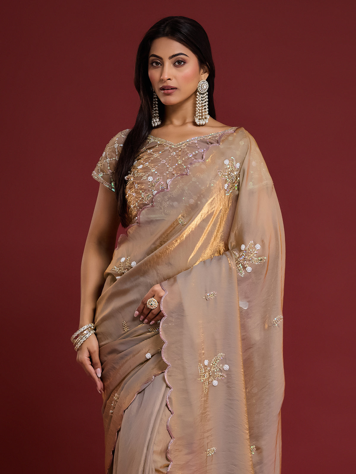 Women's Fendy Satin Saree With Unstitched Blouse Piece