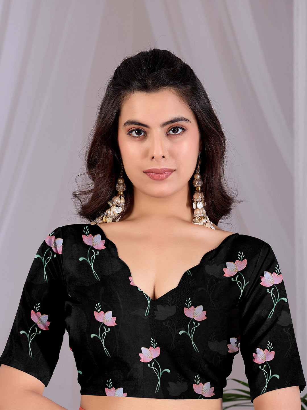 Women's Satin Georgette Saree With Unstitched Blouse Piece