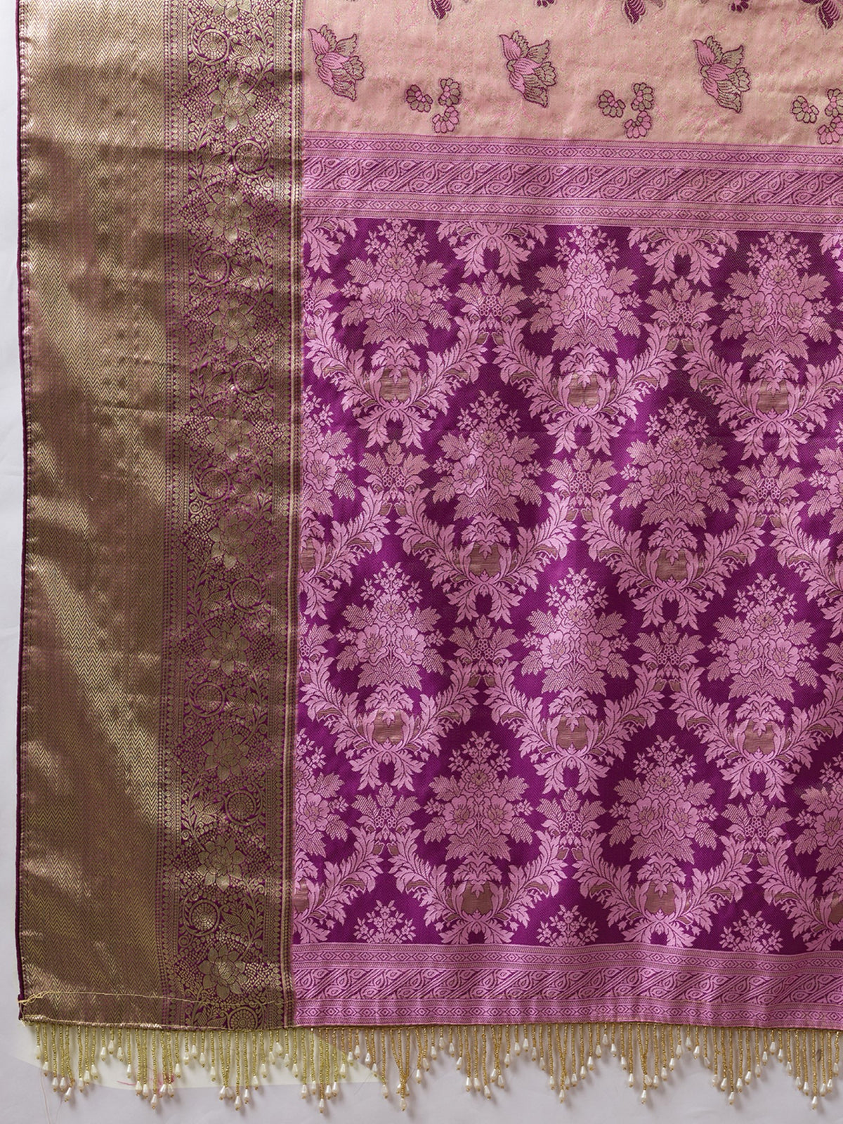 Women's Kanjivaram Silk Saree With Unstitched Blouse Piece