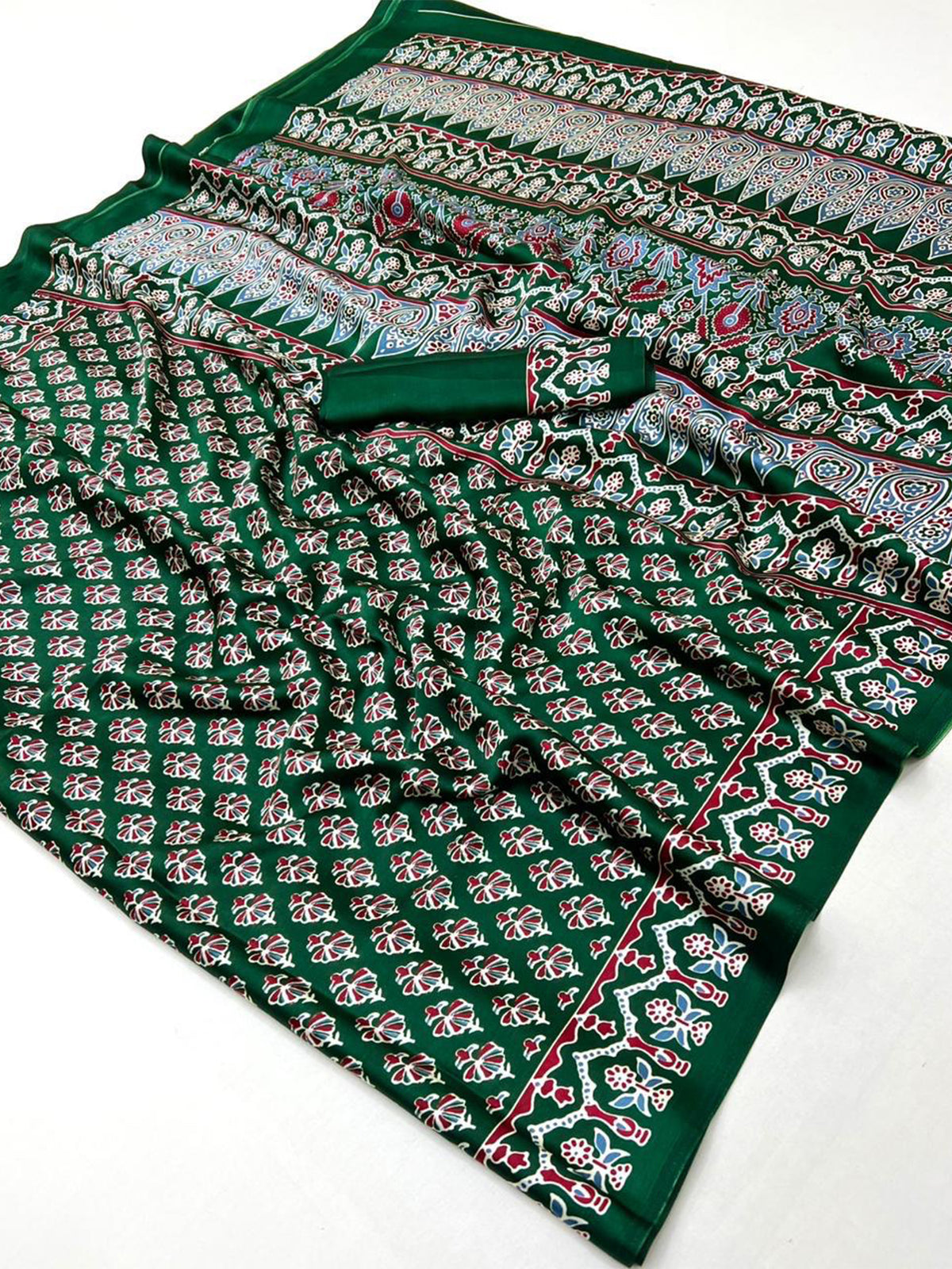 Women's Satin Georgette Saree With Unstitched Blouse Piece