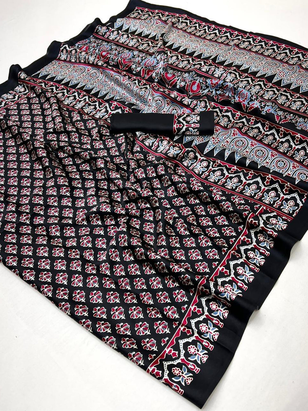 Women's Satin Georgette Saree With Unstitched Blouse Piece