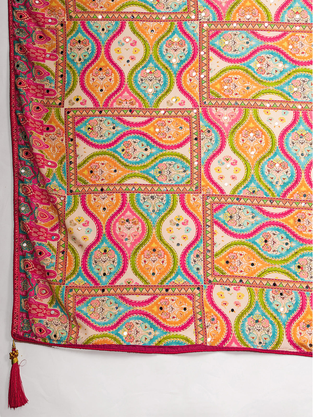 Women's Crepe Silk Saree With Unstitched Blouse Piece