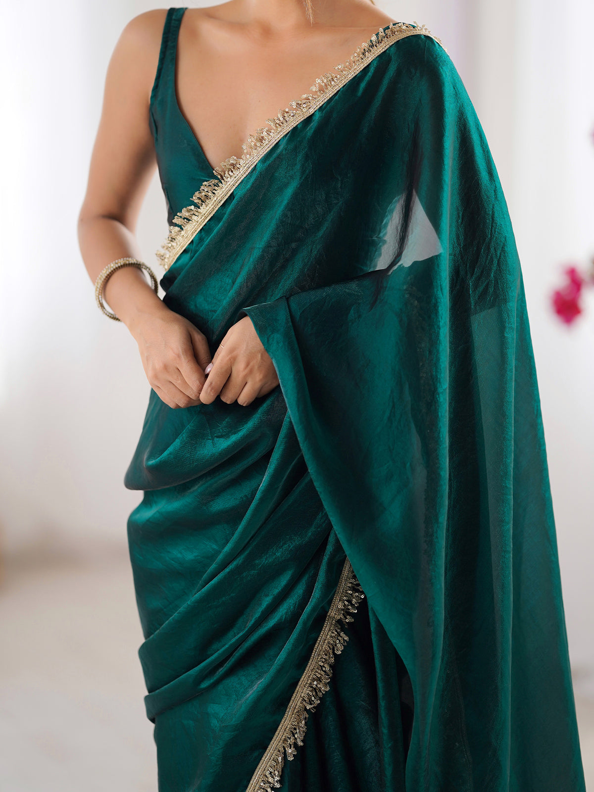 Women's Fendy Satin Saree With Unstitched Blouse Piece