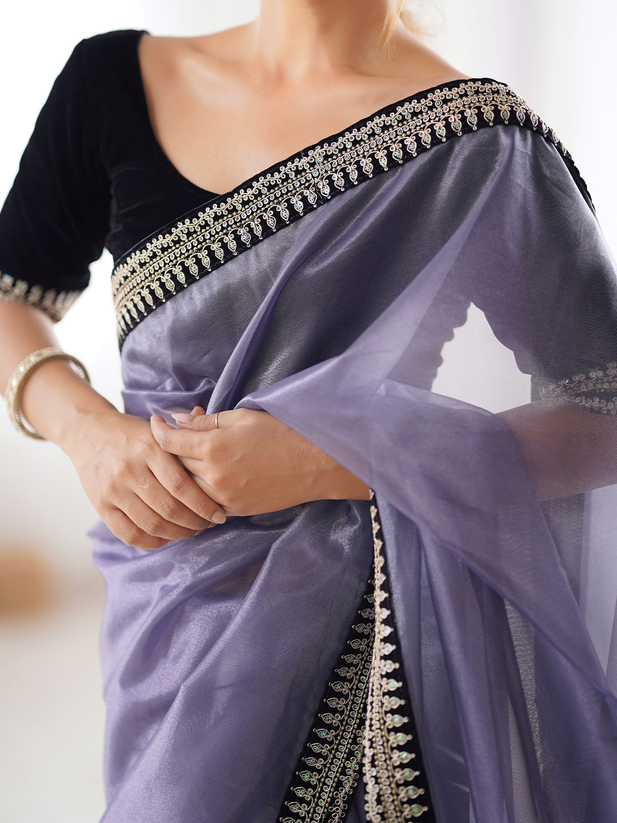 Women's Net Saree With Unstitched Blouse Piece