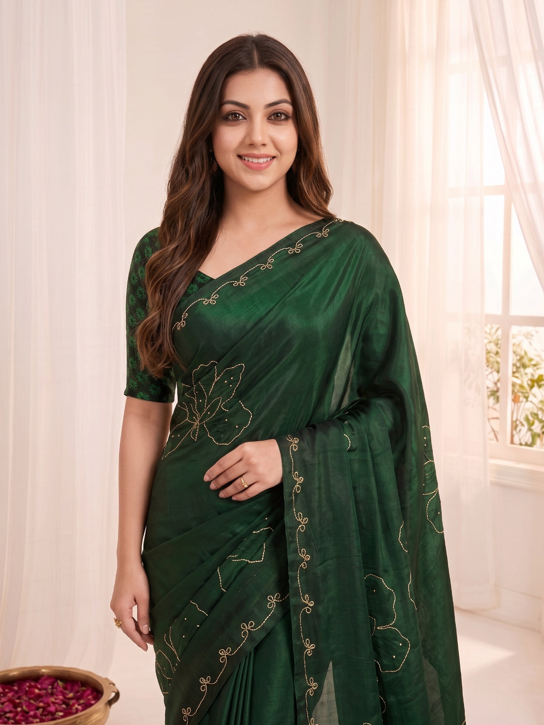 Women's Fendy Satin Saree With Unstitched Blouse Piece