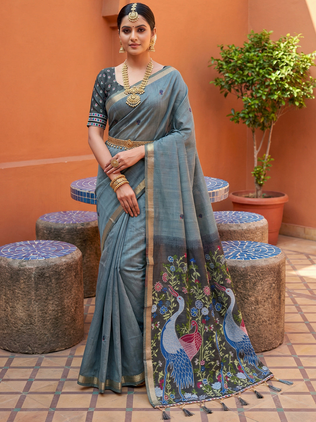Women's Cotton Saree With Unstitched Blouse Piece