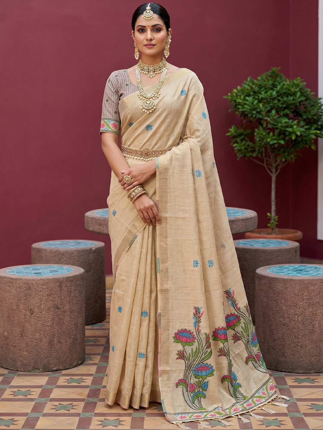 Women's Cotton Saree With Unstitched Blouse Piece