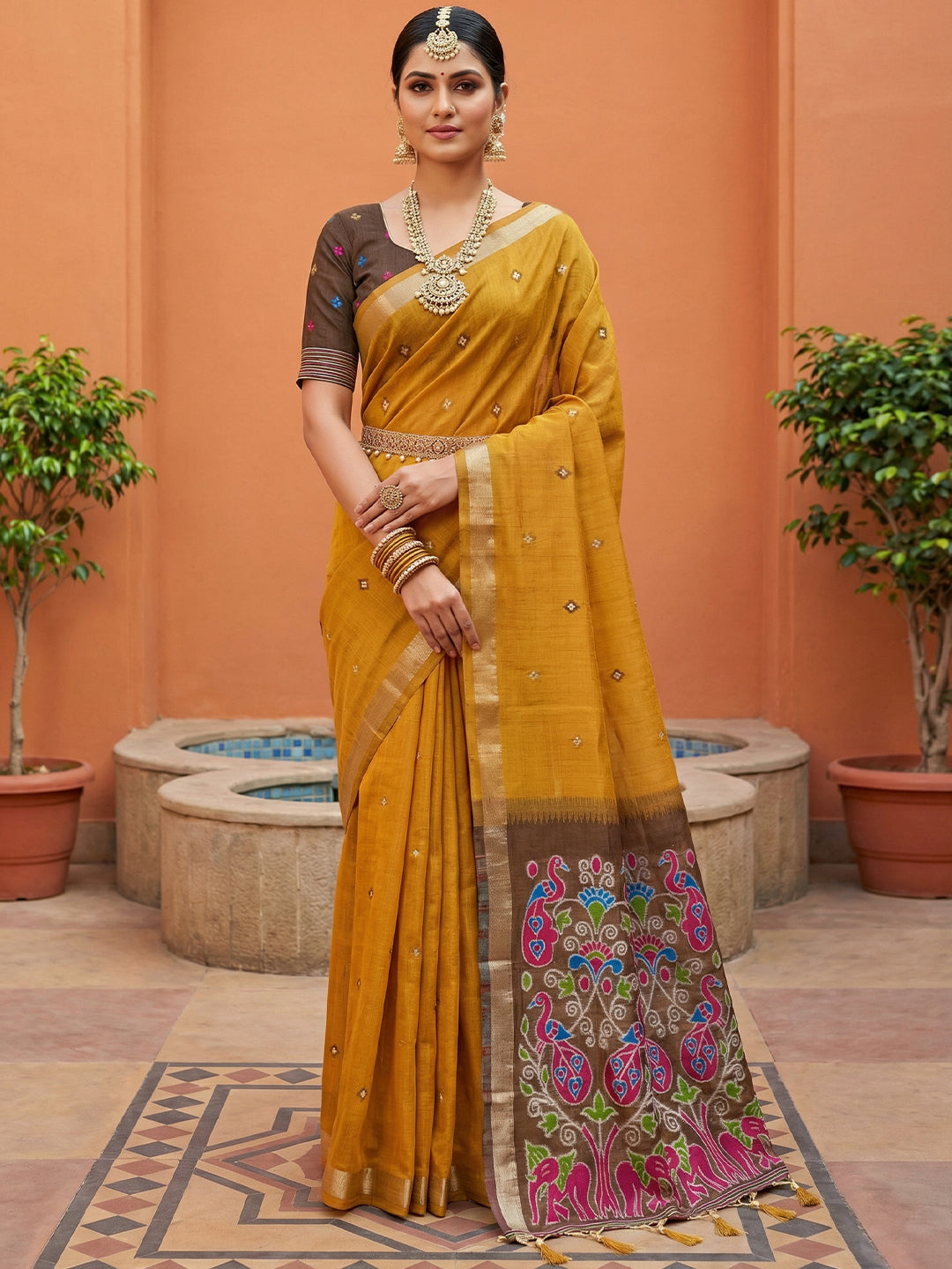 Women's Cotton Saree With Unstitched Blouse Piece