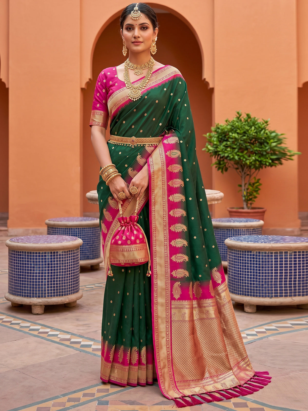 Women's Banarasi Silk Saree With Unstitched Blouse Piece
