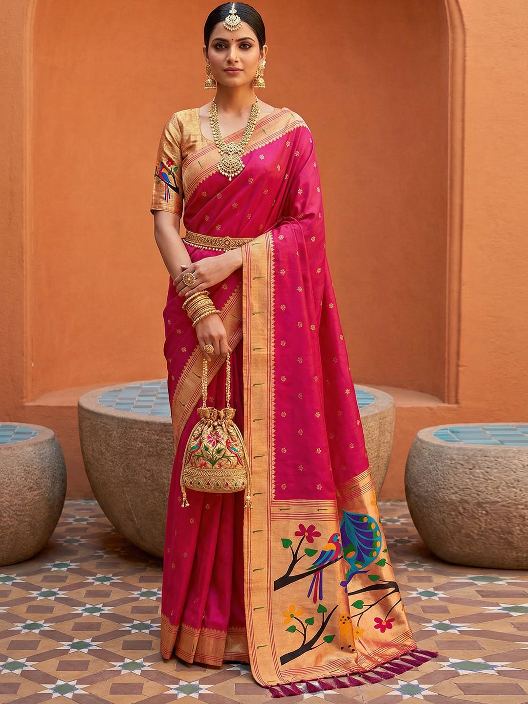 Women's Paithani Silk Saree With Unstitched Blouse Piece