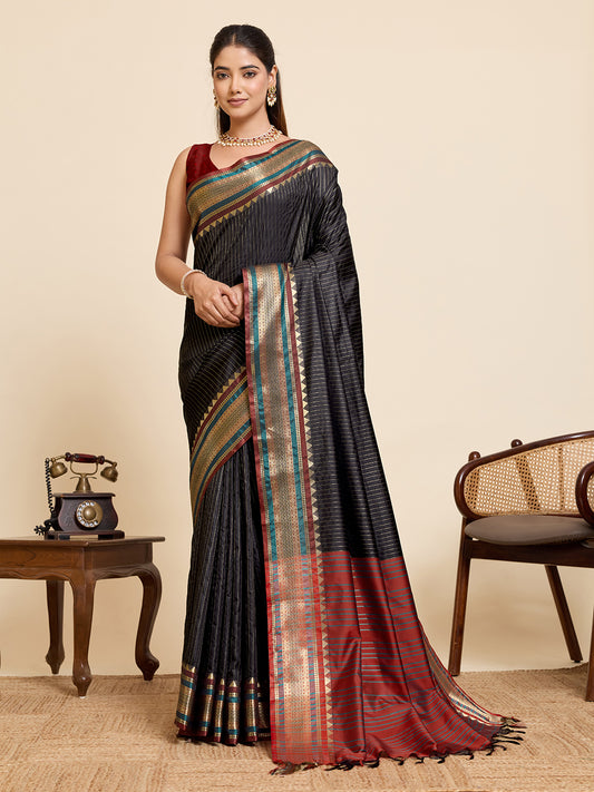 Women's Banarasi Silk Saree With Unstitched Blouse Piece