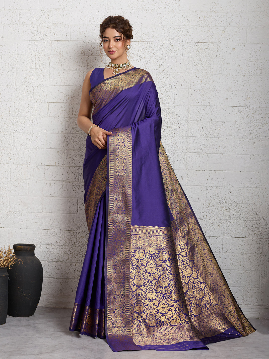 Women's Banarasi Silk Saree With Unstitched Blouse Piece