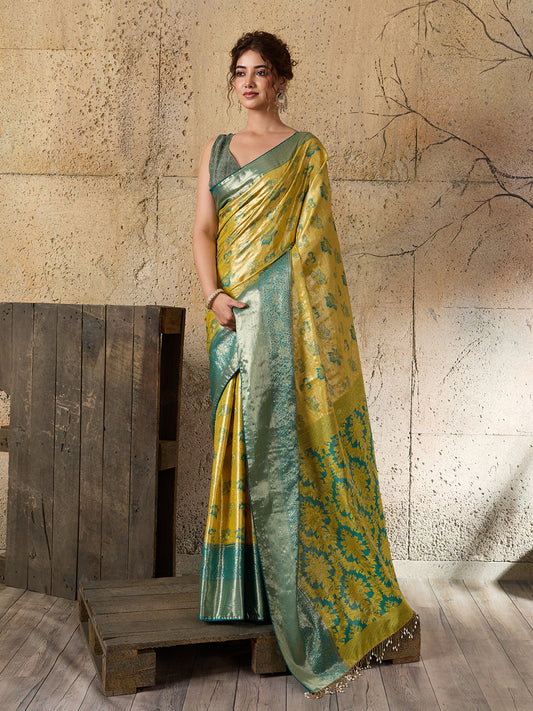 Women's Kanjivaram Silk Saree With Unstitched Blouse Piece