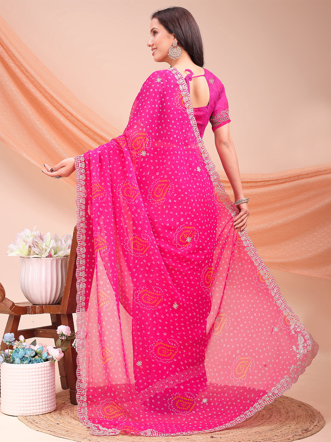 Women's Georgette Bandhani Saree With Unstitched Blouse Piece
