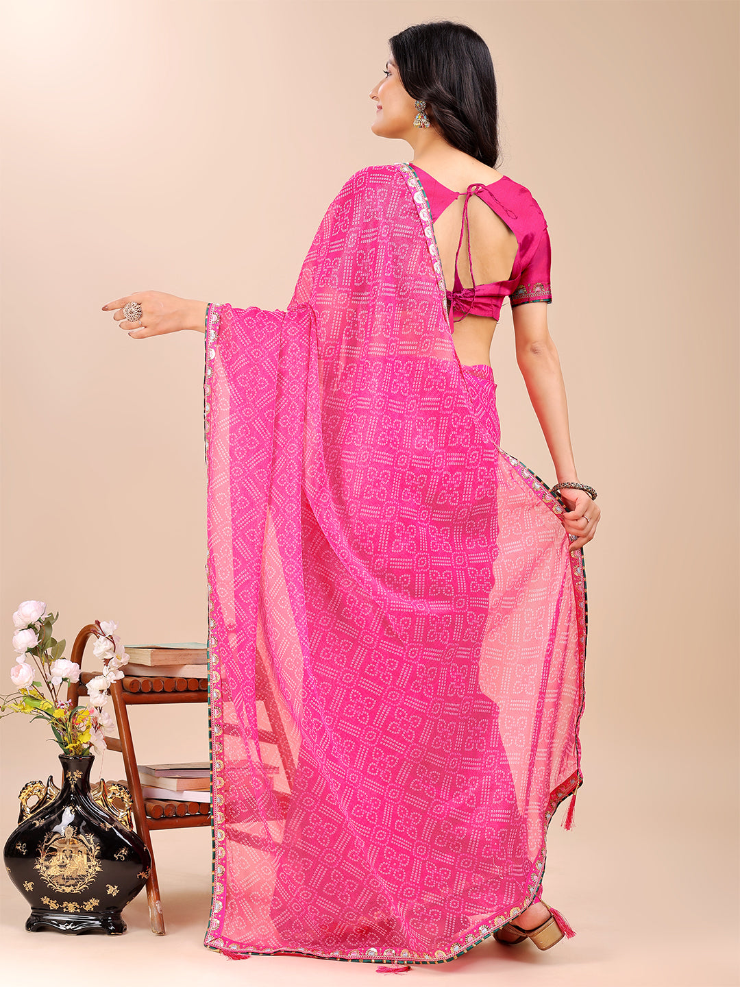 Women's Shimmer Bandhani Saree With Unstitched Blouse Piece