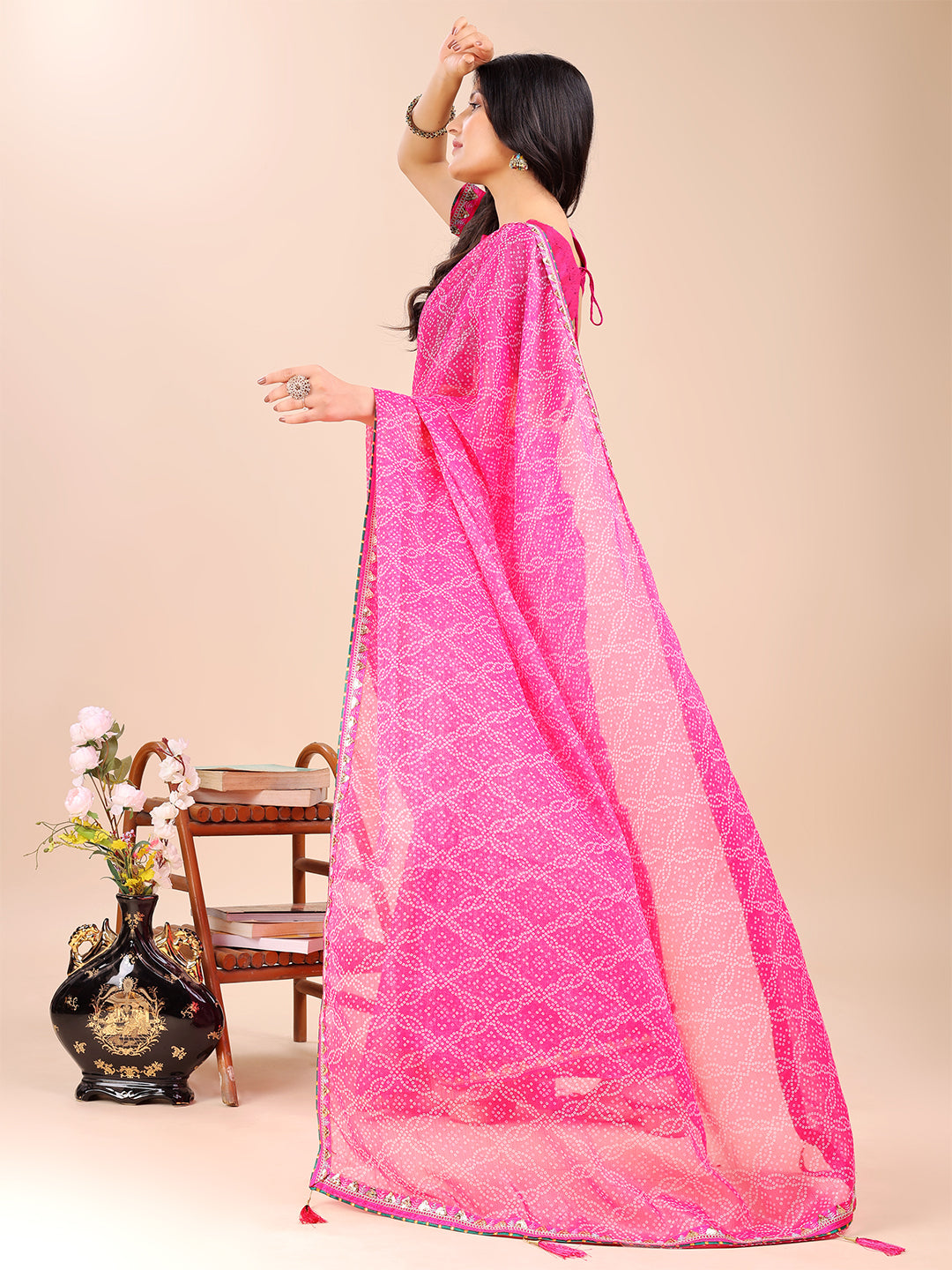 Women's Shimmer Bandhani Saree With Unstitched Blouse Piece