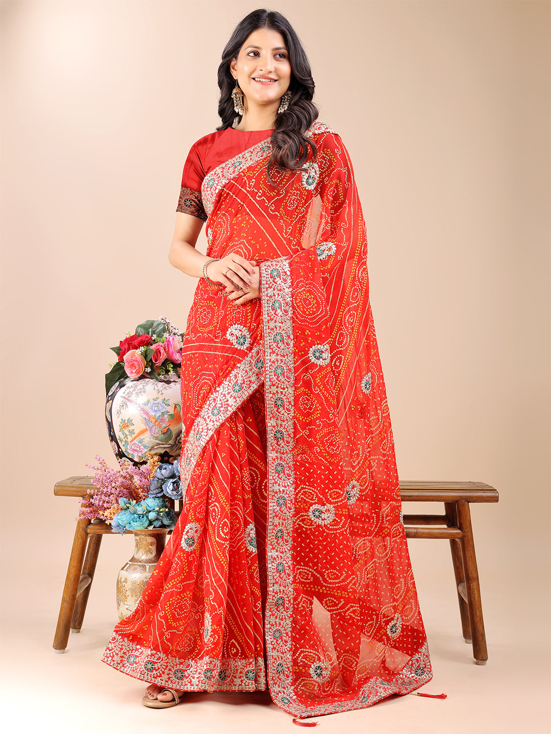 Women's Georgette Bandhani Saree With Unstitched Blouse Piece