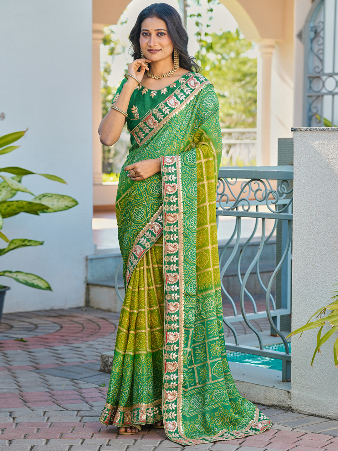 Women's Chiffon Bandhani Saree With Unstitched Blouse Piece