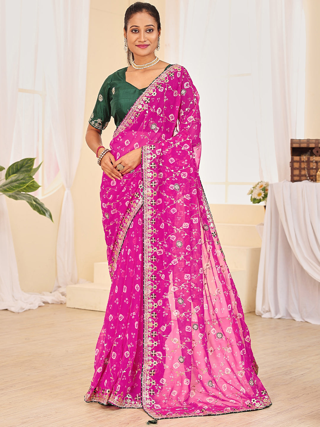 Women's Georgette Bandhani Saree With Unstitched Blouse Piece