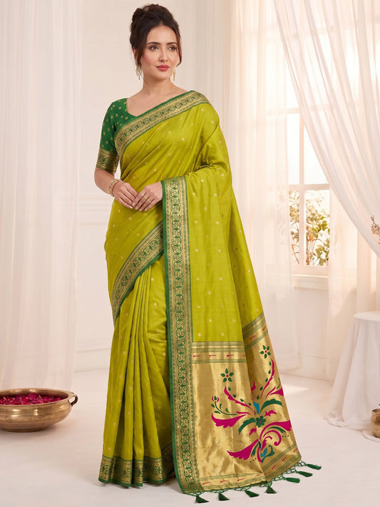 Women's Paithani Silk Saree With Unstitched Blouse Piece