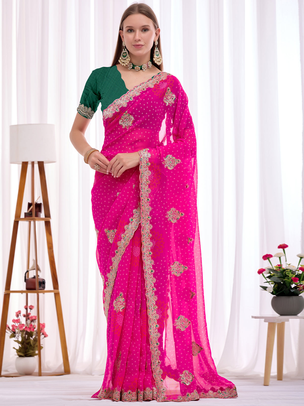 Women's Georgette Bandhani Saree With Unstitched Blouse Piece