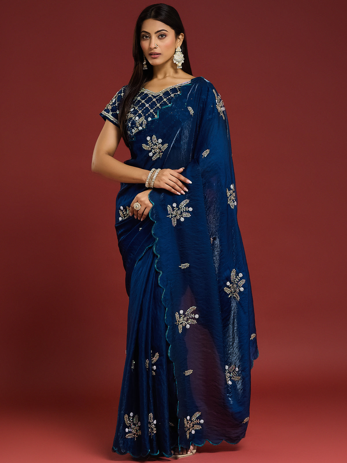 Women's Fendy Satin Saree With Unstitched Blouse Piece