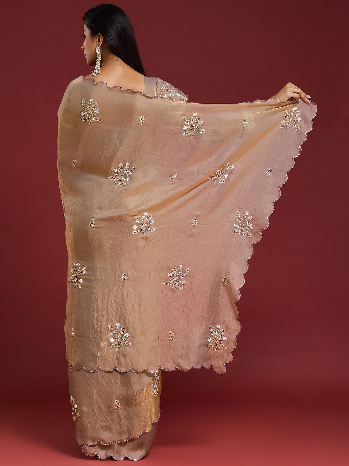 Women's Fendy Satin Saree With Unstitched Blouse Piece