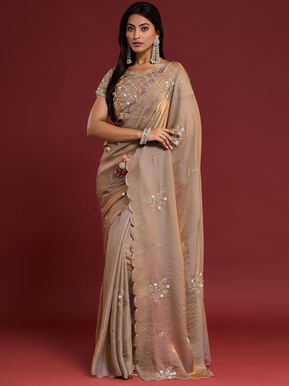 Women's Fendy Satin Saree With Unstitched Blouse Piece