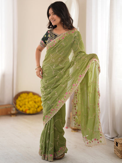 Women's Georgette Saree With Unstitched Blouse Piece