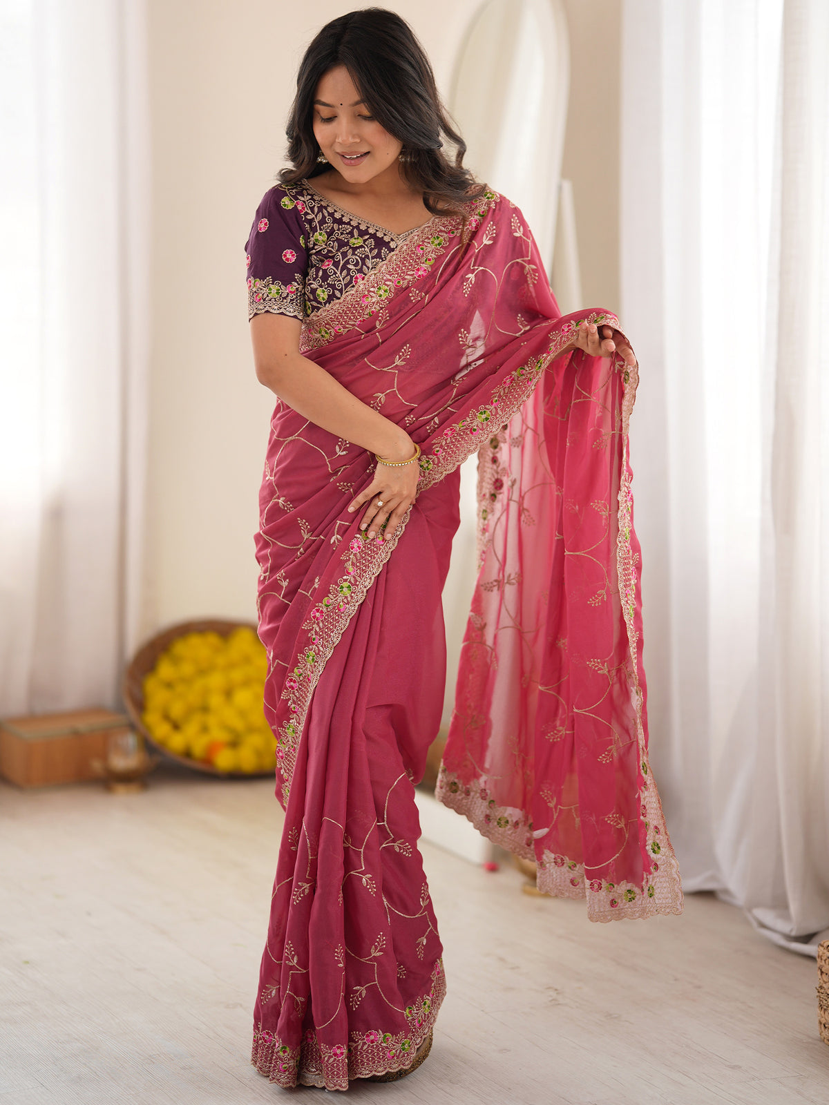 Women's Georgette Saree With Unstitched Blouse Piece