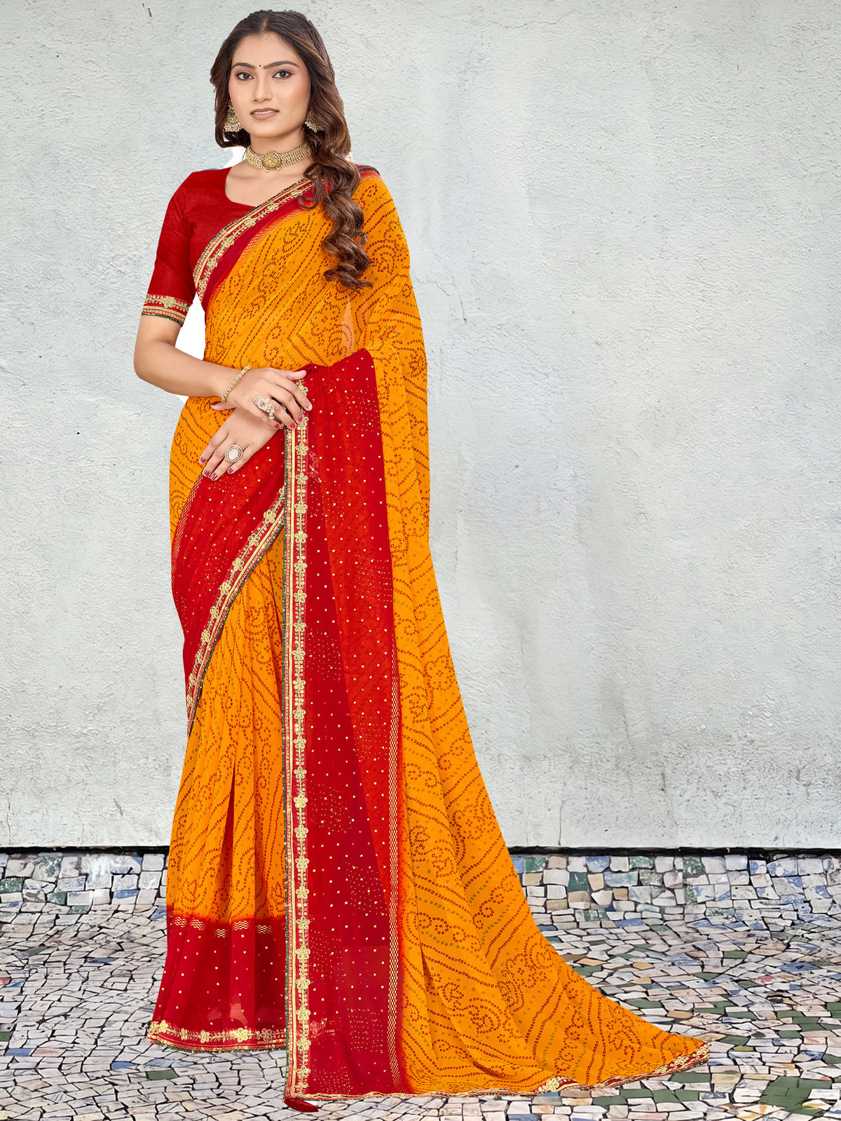 Women's Georgette Bandhani Saree With Unstitched Blouse Piece