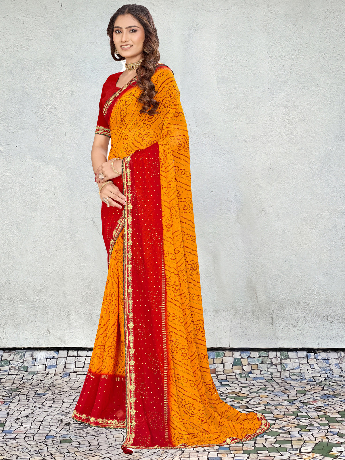 Women's Georgette Bandhani Saree With Unstitched Blouse Piece