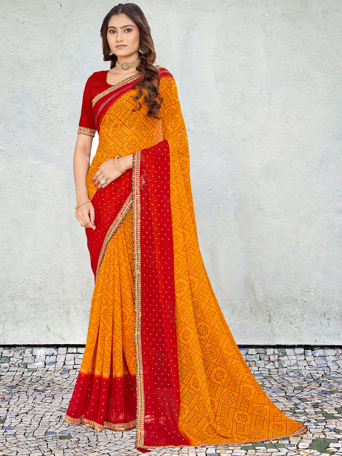 Women's Georgette Bandhani Saree With Unstitched Blouse Piece
