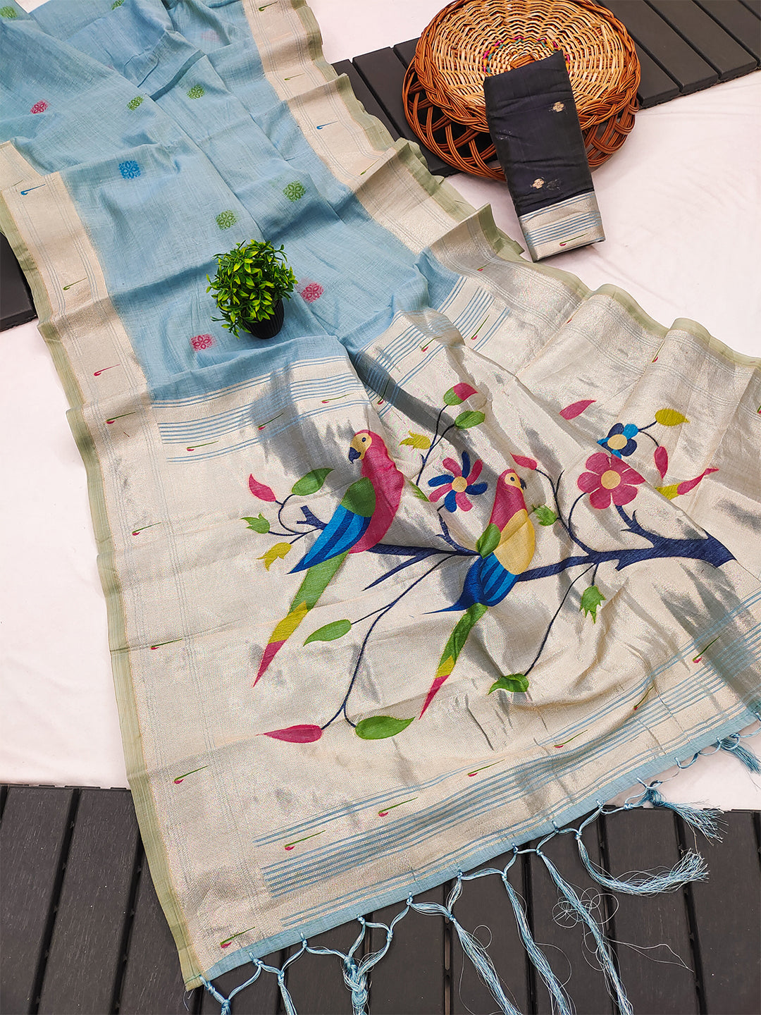 Women's Cotton Paithani Saree With Unstitched Blouse Piece