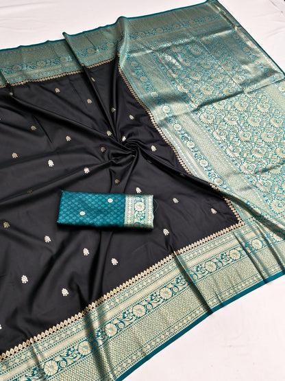Women's Banarasi Silk Saree With Unstitched Blouse Piece