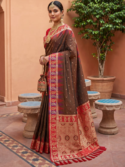 Women's Banarasi Silk Saree With Unstitched Blouse Piece