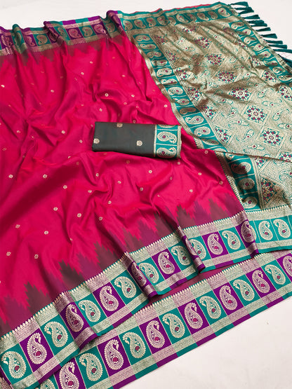 Women's Banarasi Silk Saree With Unstitched Blouse Piece