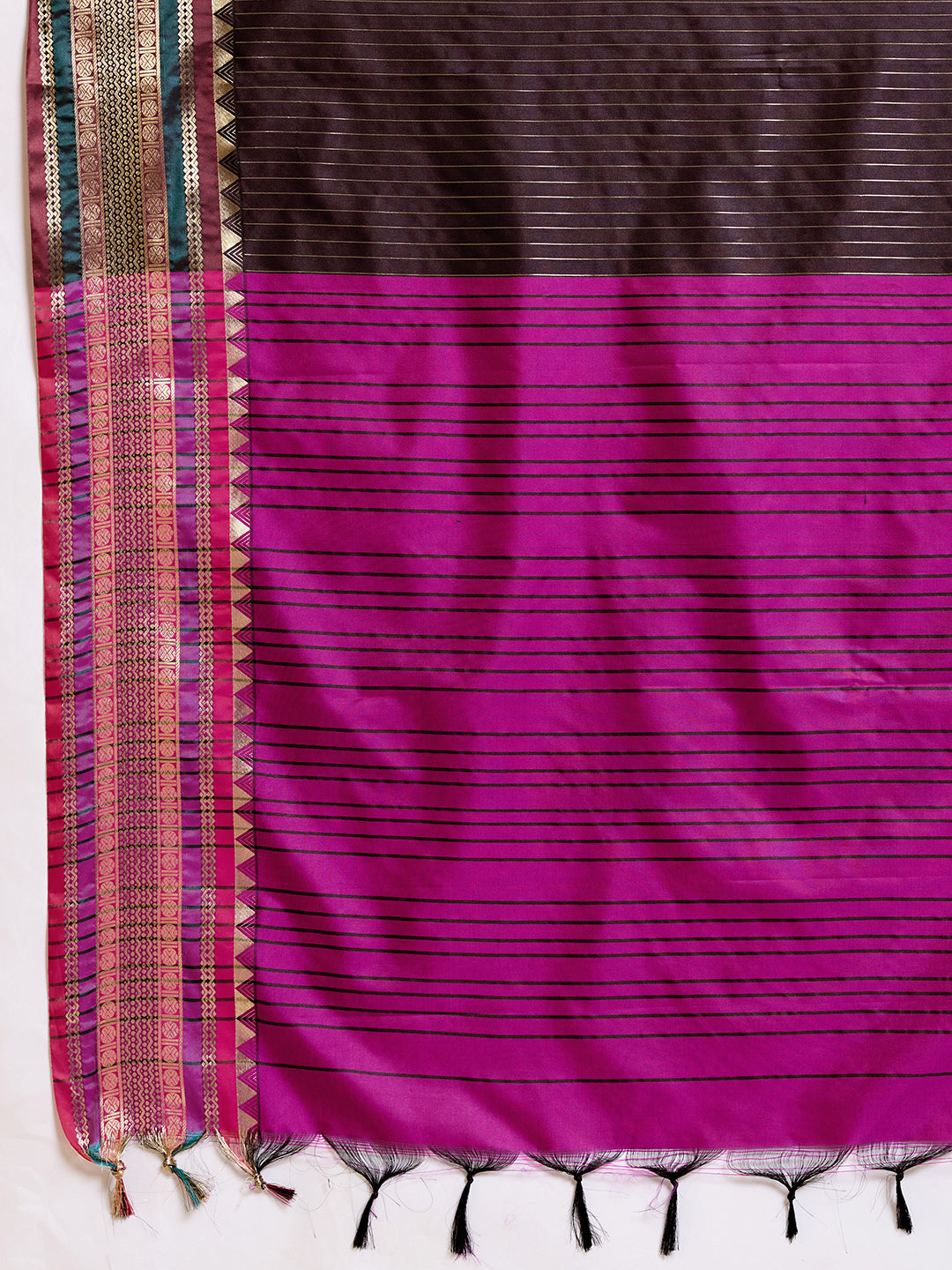 Women's Banarasi Silk Saree With Unstitched Blouse Piece
