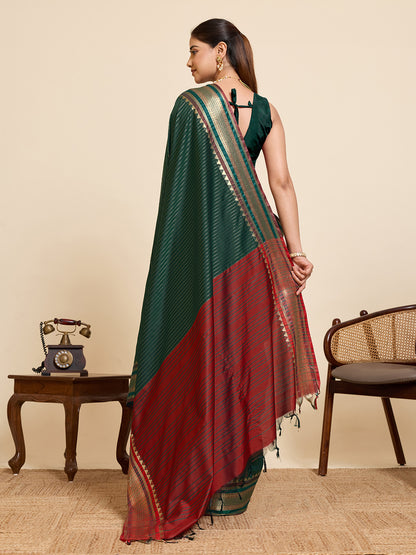 Women's Banarasi Silk Saree With Unstitched Blouse Piece