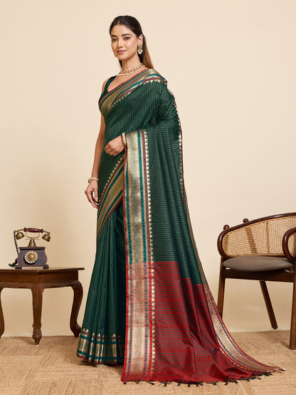 Women's Banarasi Silk Saree With Unstitched Blouse Piece