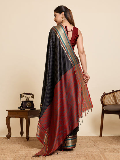 Women's Banarasi Silk Saree With Unstitched Blouse Piece