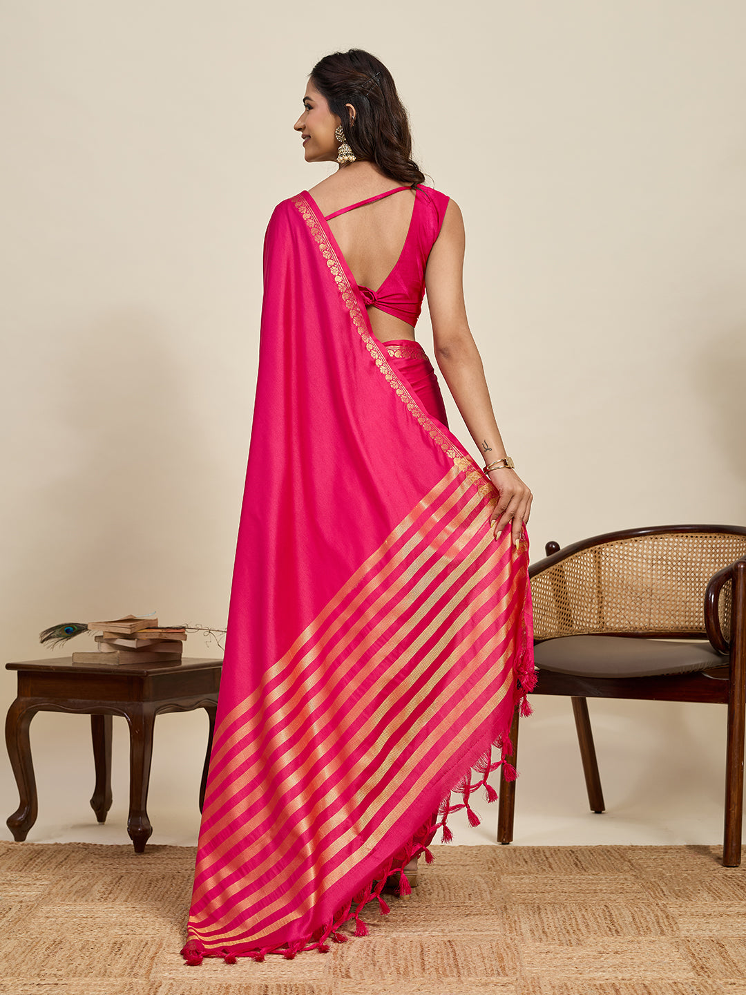 Women's Soft Silk Saree With Unstitched Blouse Piece