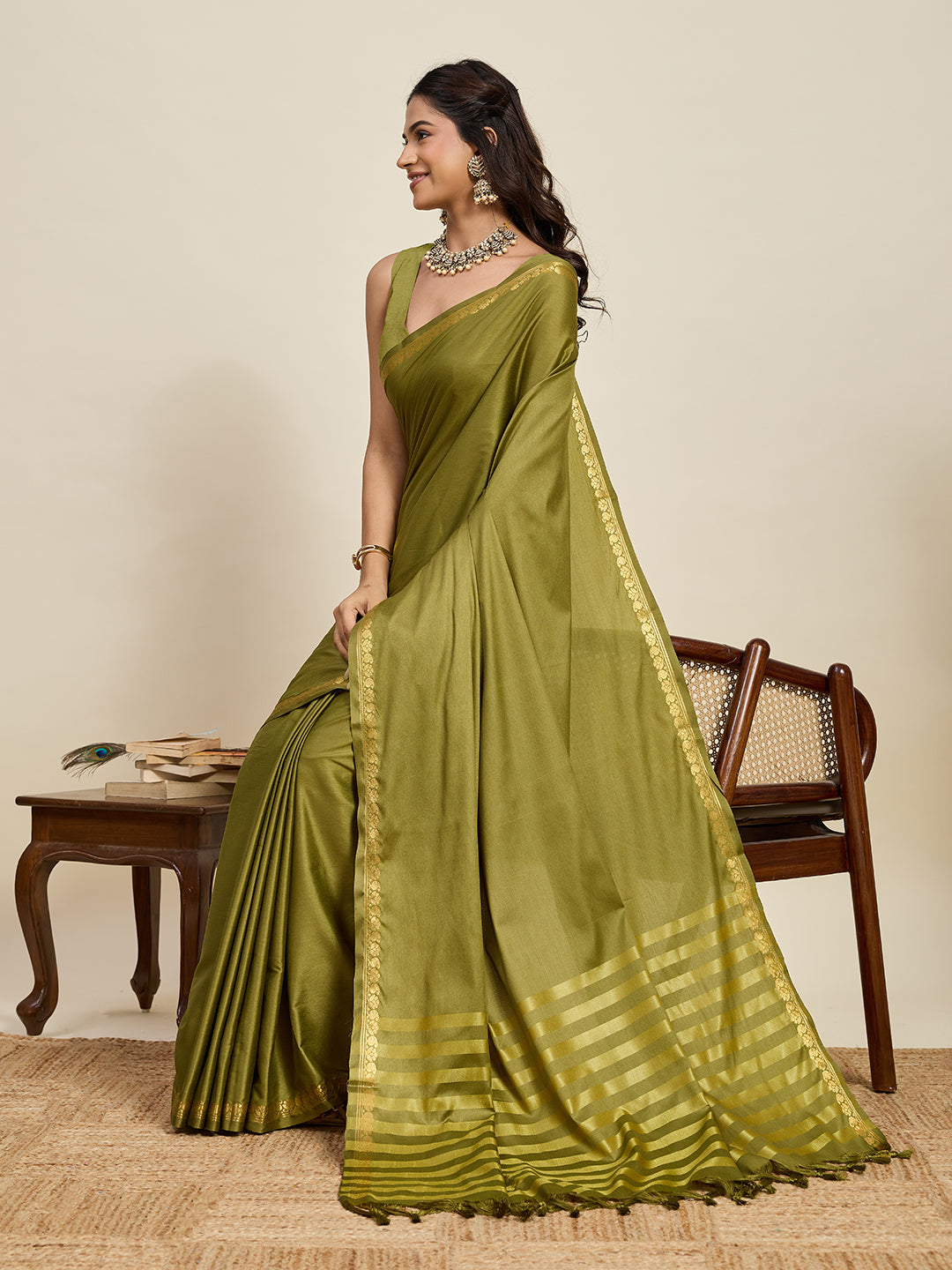 Women's Soft Silk Saree With Unstitched Blouse Piece