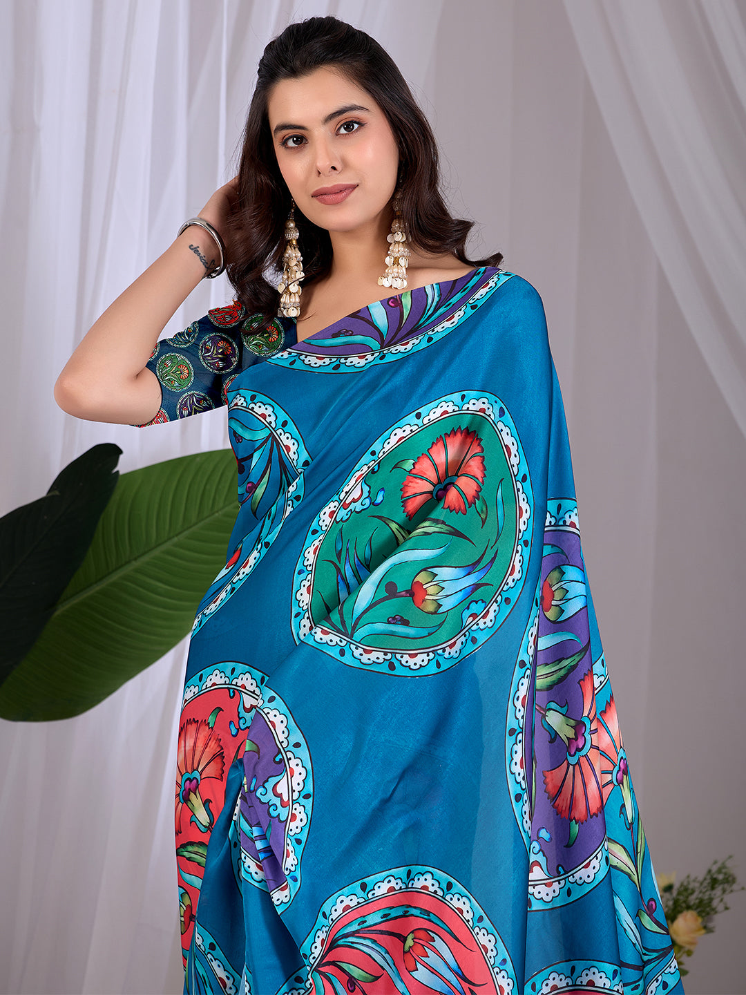 Women's Satin Georgette Saree With Unstitched Blouse Piece