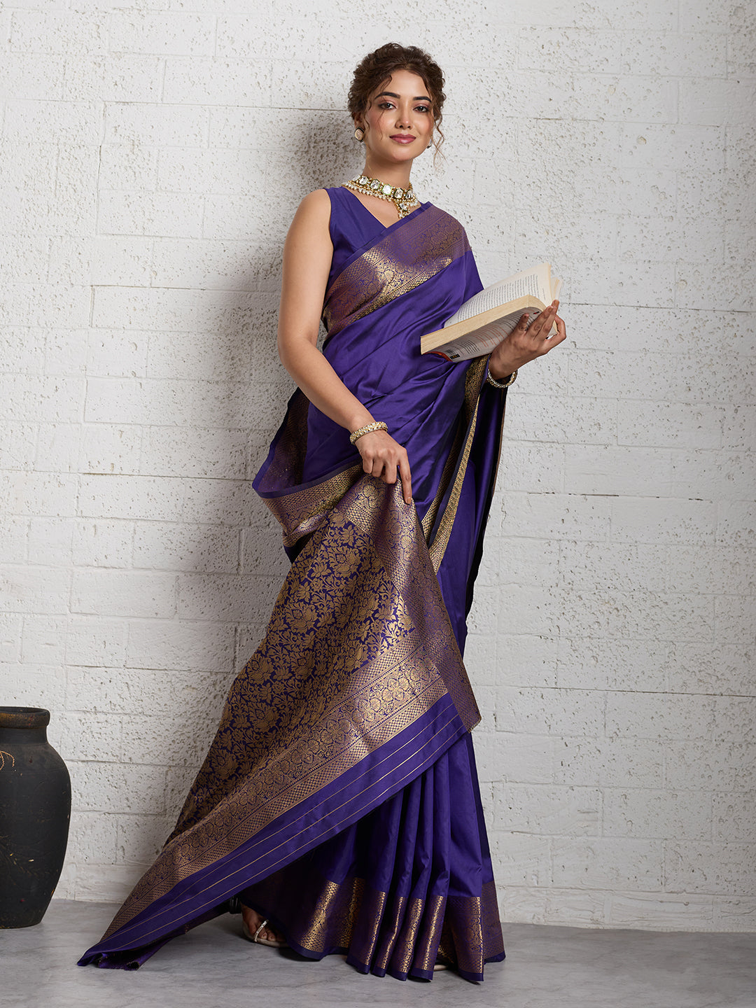 Women's Banarasi Silk Saree With Unstitched Blouse Piece
