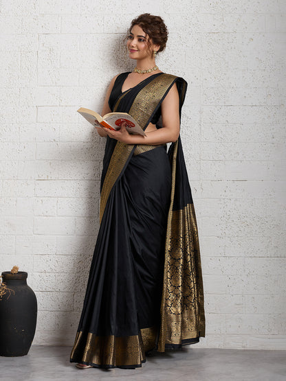Women's Banarasi Silk Saree With Unstitched Blouse Piece