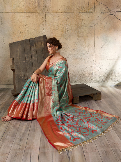 Women's Kanjivaram Silk Saree With Unstitched Blouse Piece