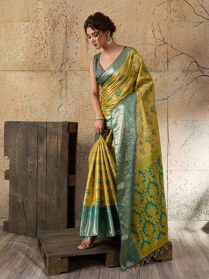 Women's Kanjivaram Silk Saree With Unstitched Blouse Piece