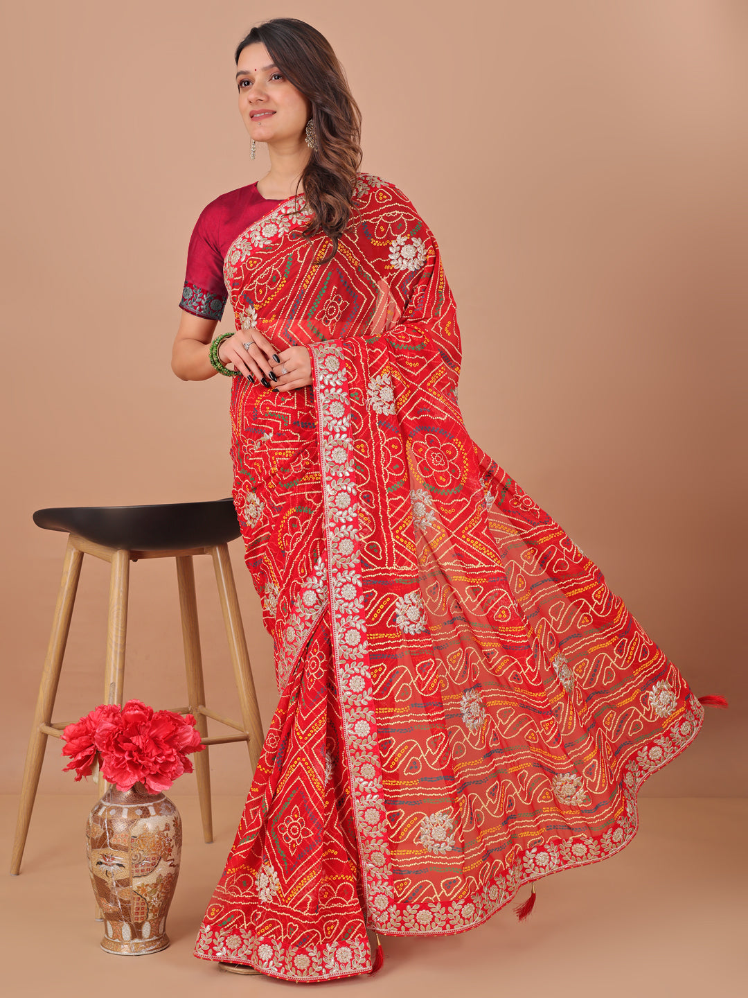 Women's Georgette Bandhani Saree With Unstitched Blouse Piece