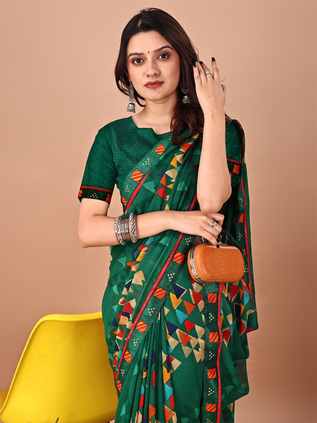 Women's Georgette Daily Wear Saree With Unstitched Blouse Piece